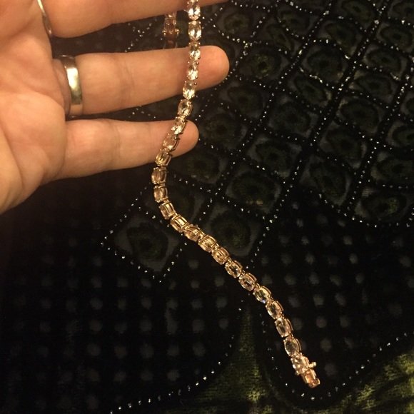 PRICE DROP! Morganite Tennis Bracelet NWOT - Picture 8 of 8